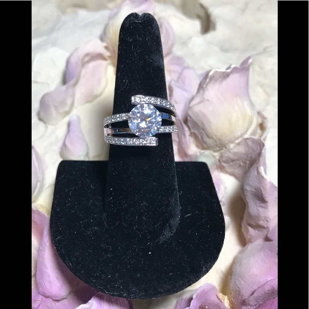 Size 7.5 CZ ring